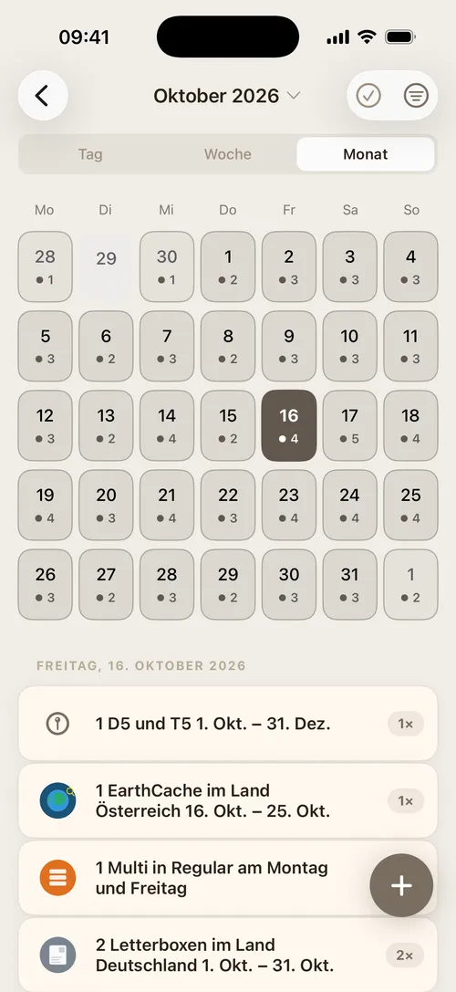Monatsansicht im Kalender mit der Zahl offener Anforderungen pro Tag